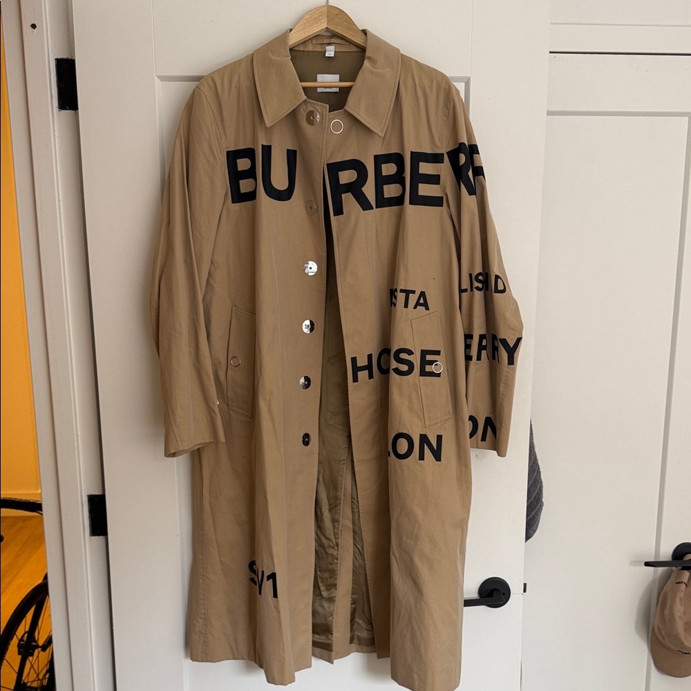 Burberry Beige Trench Coat with Black Lettering - Picture 6 of 6